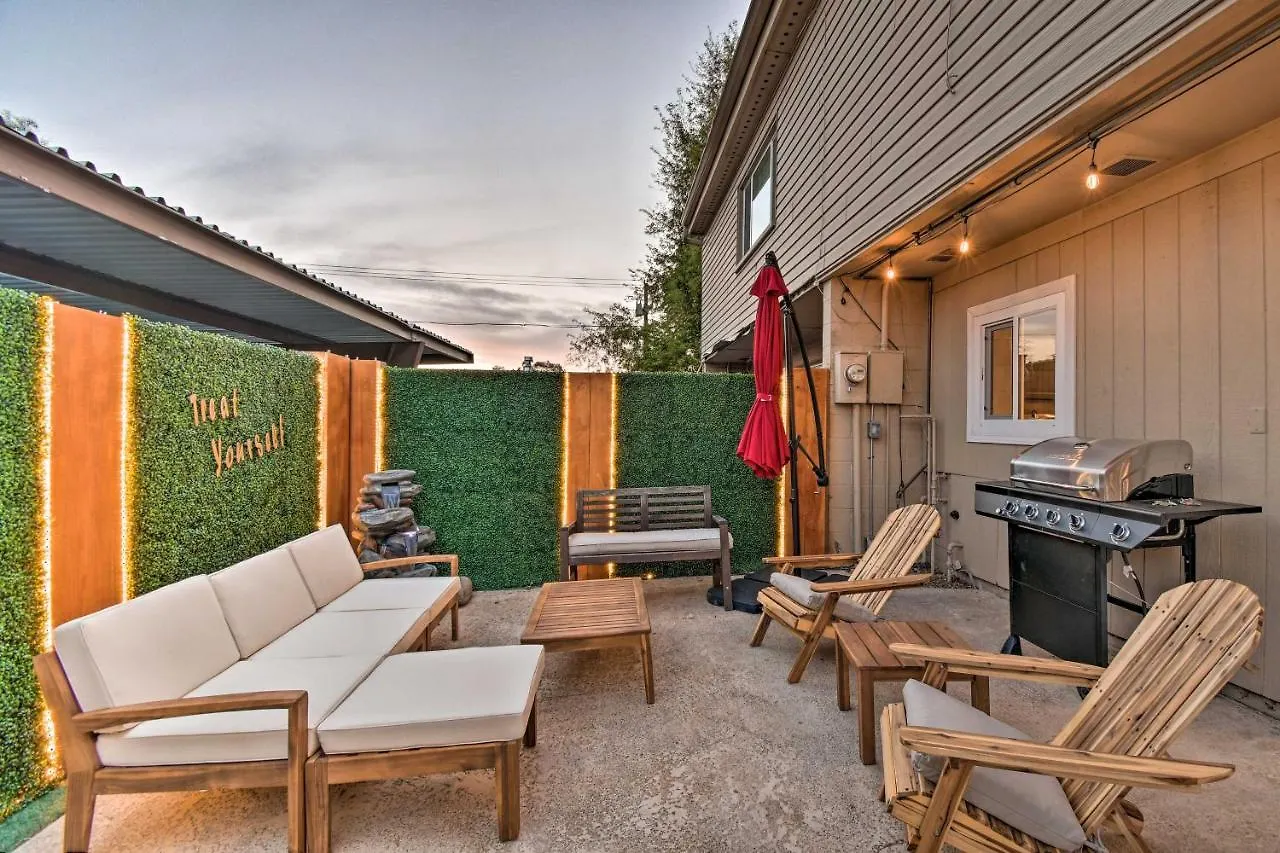 Scottsdale Gem Pool Access, Walk To Old Town Villa